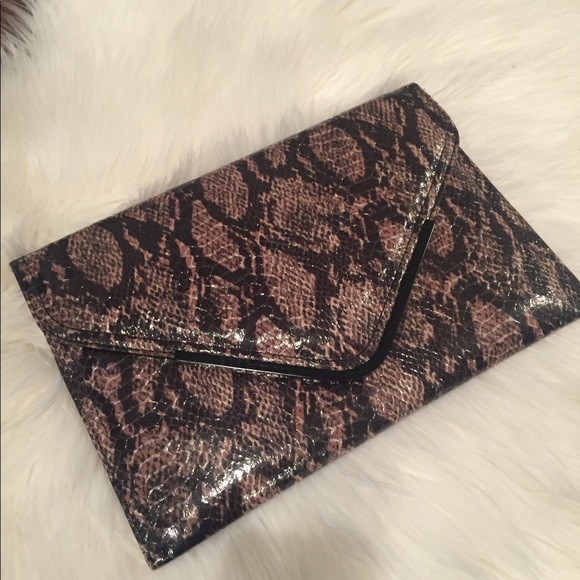BCBGeneration Other - Sexy BCBG Clutch